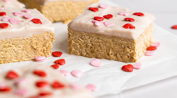 Form-Valentine's-Protein-Cookie-Bars-(4)