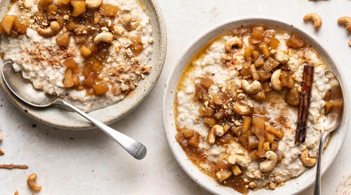 Form-Pear-Apple-compote-Porridge