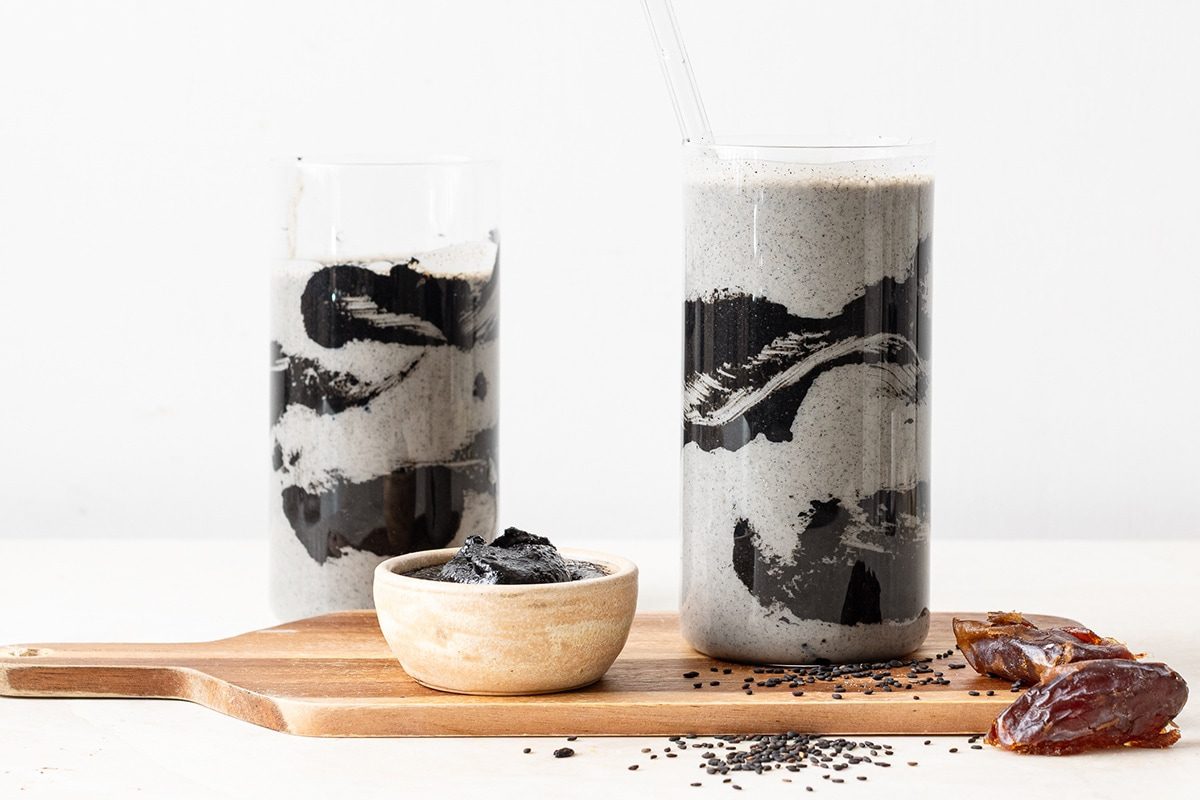Form-Black sesame-smoothie