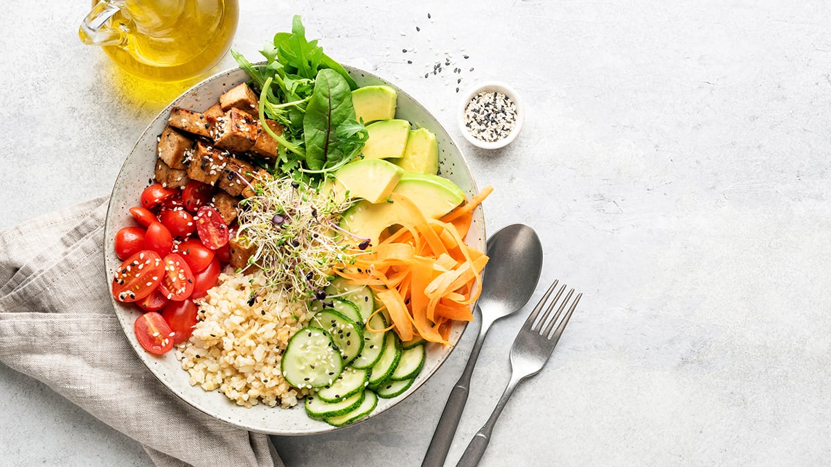 inForm-Ask-Dr-Adam--Is-Protein-Timing-Important,-Or-Does-Total-Daily-Intake-Matter-More-copy