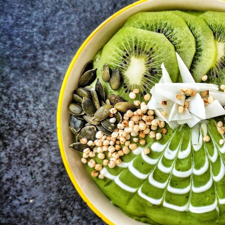 Here's How to Make a Picture-Perfect Smoothie Bowl Every Time - Form