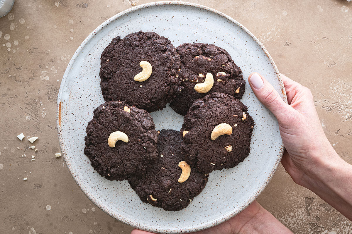 Chocolate Cashew Cookies - Form
