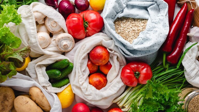 Protein Loading A Sports Nutritionist Breaks Down the Real Science Behind Protein ...