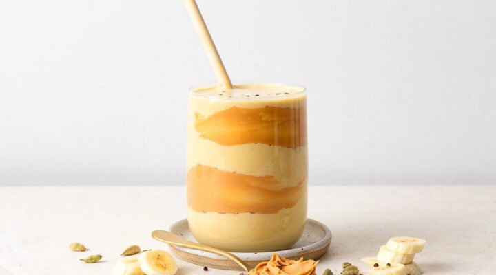 Form-Banana-Cardamon-smoothie