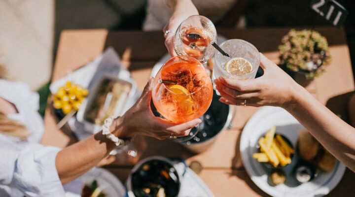 inForm-What-Does-Alcohol-Actually-Do-To-Your-Training-And-Recovery--header-image